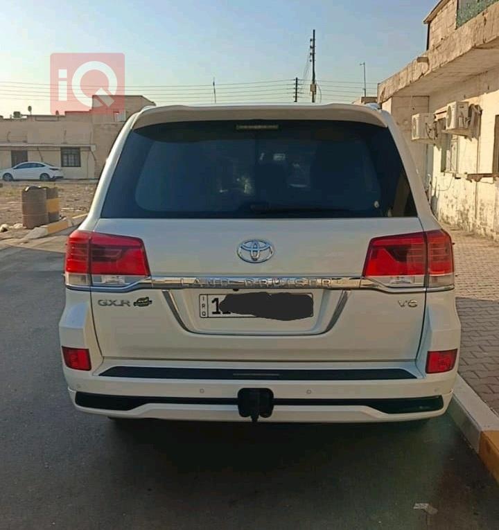 تويوتا لاندكروزر